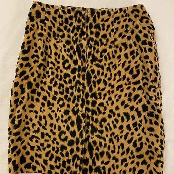 Vintage Cambridge Collection Leopard Skirt - Picture 3 of 3